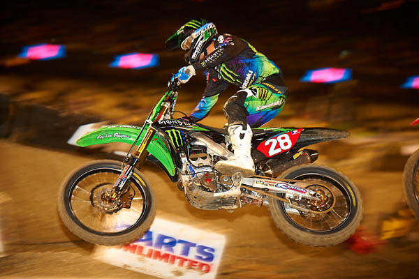 RATTRAY REMAINS WITHIN 3 POINTS OF THE LEAD IN SIZZLING HOT AMA SUPERCROSS CHAMPIONSHIP
