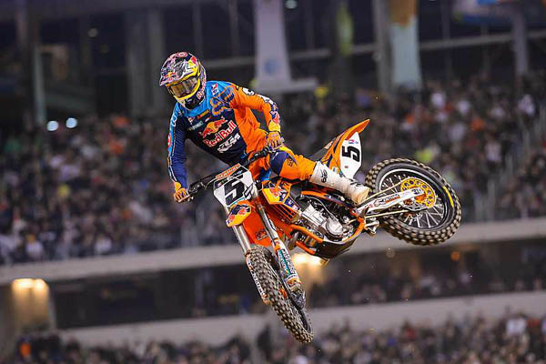 Ryan Dungey Earns 2nd at Daytona Supercross