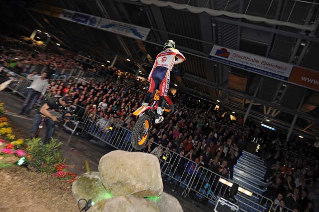 Toni Bou claims an historic seventh title
