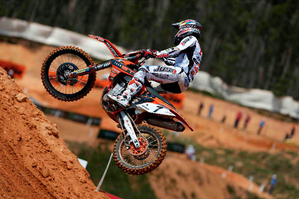 Jonathan Barragan and Elliott Banks-Browne win in UK