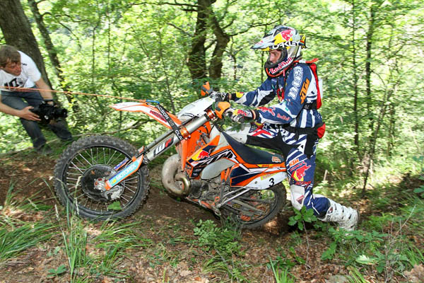 Walker makes up time on Jarvis on Romaniacs Day Two