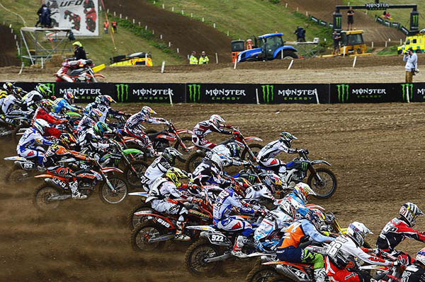 Cairoli and Tixier dominate the qualifying races in Matterley Basin