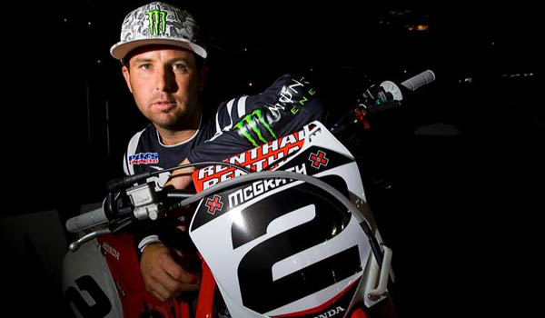Jeremy McGrath – Photoshoot video