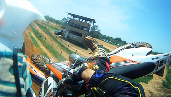 Derek Howerton railing the two stroke