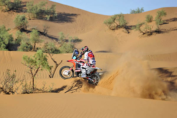 Joan Barreda claims victory on the new Honda CRF450 RALLY