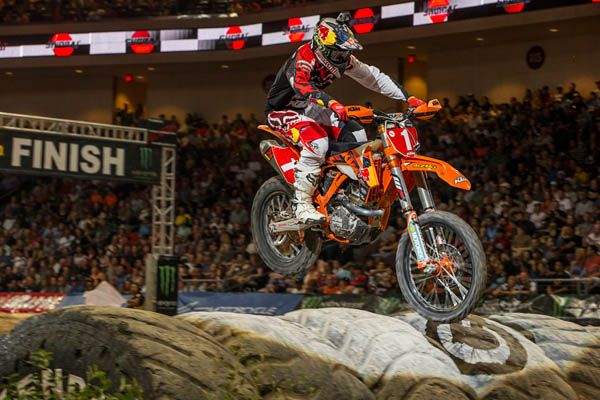 Taddy Blazusiak third at Sacramento EnduroCross