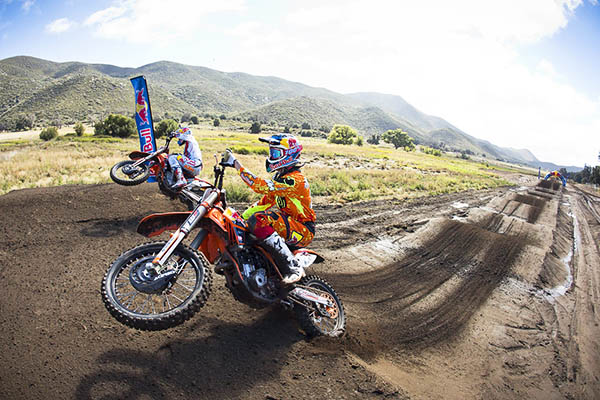 Dungey and Musquin battle at the Straight Rhythm