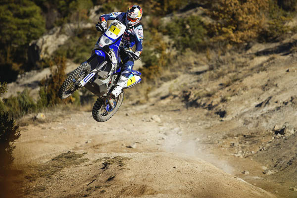 Yamaha and Honda bikers bring big Dakar ambitions