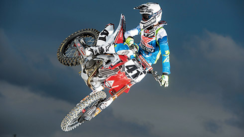 Trey Canard Returns to the Gate at St. Louis