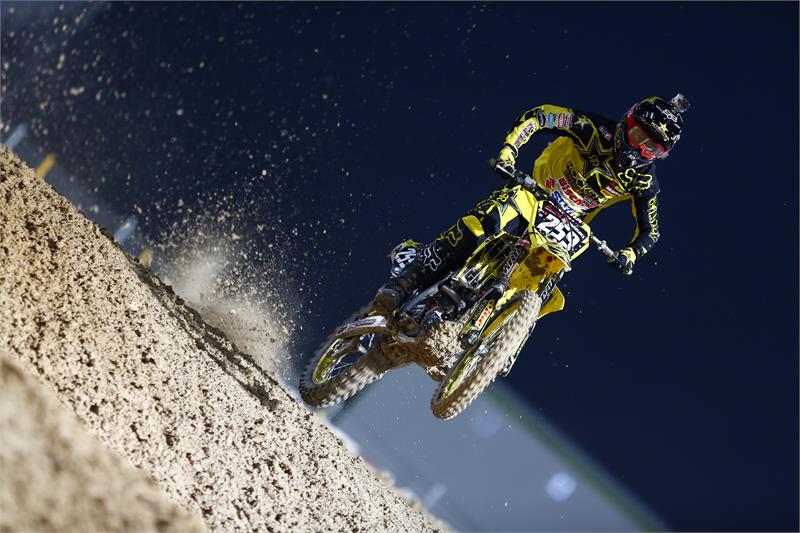 Glenn Coldenhoff Races to a top-3 at Qatar MX2