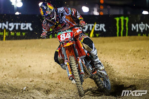 Herlings wins MX2 in Qatar, Cairoli third in MXGP