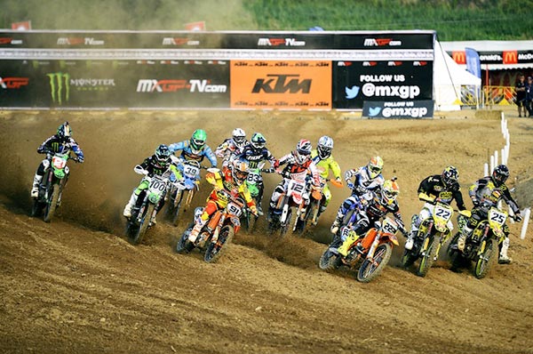 Cairoli and Ferrandis heat things up in Thailand