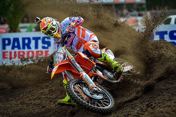 Cairoli and Herlings prove to be untouchable in Valkenswaard