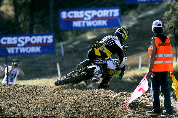 Tonus and Ferrandis shine MX2 trophies in Spanish sunshine