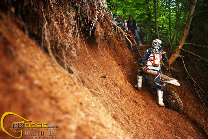 What is Hard Enduro? – Video