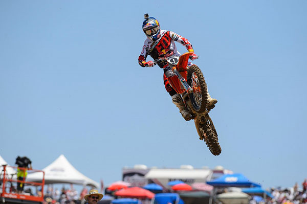 Onboard from Hangtown with Roczen and Stewart