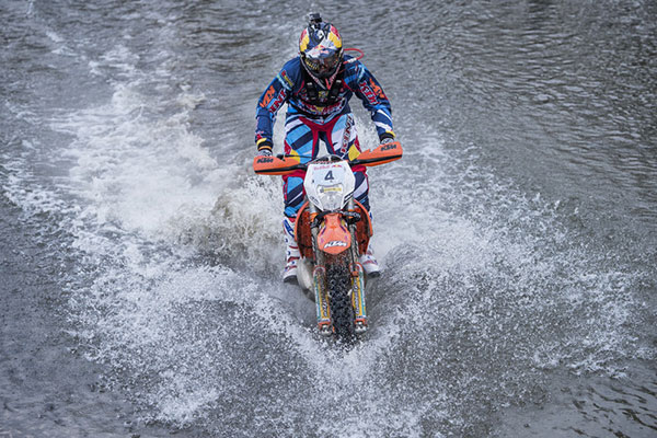 2014 Romaniacs: Day 1 – Jonny Walker fastest