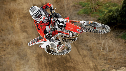 Trey Canard stays with Honda for two years