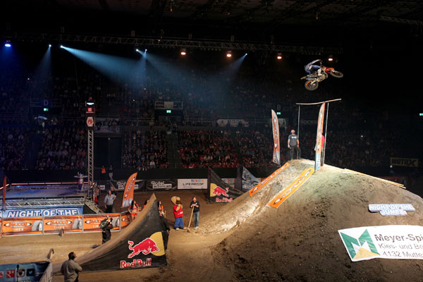 Maxxis Highest Air 2014 – Bianconcini leads at halfway stage