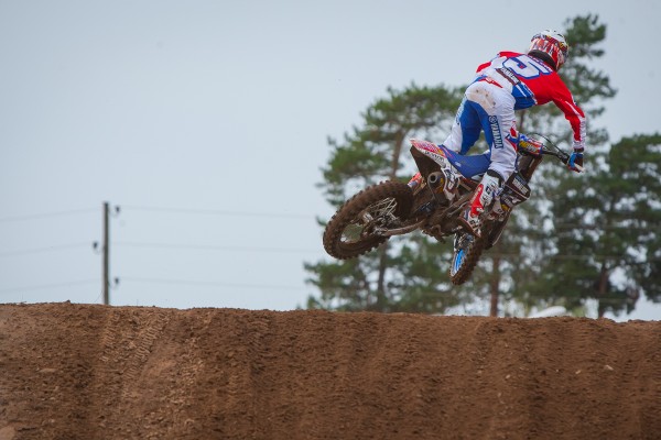 Big crash for Jeremy Martin – Video