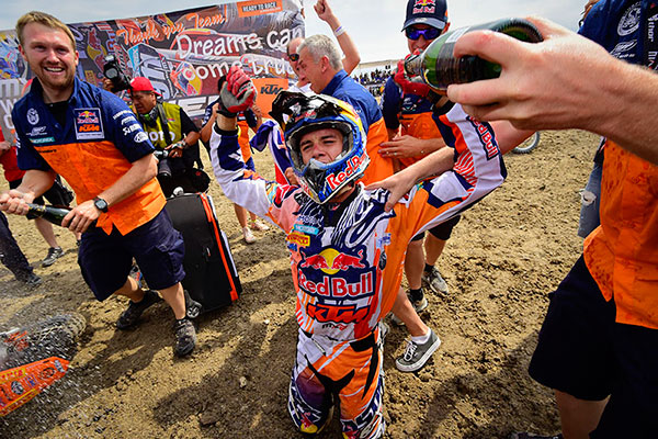 Tixier crowned 2014 FIM MX2 World Champion