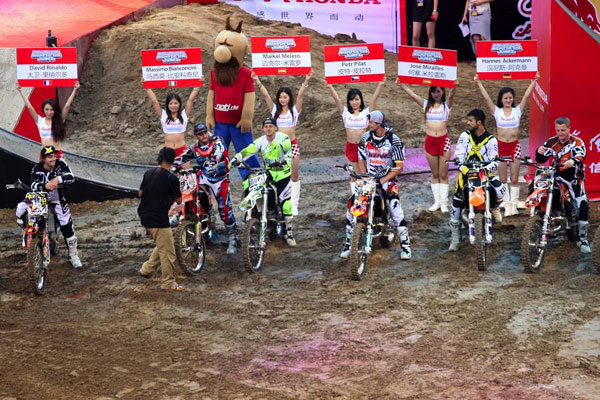 Freestyle attacks Shenzen