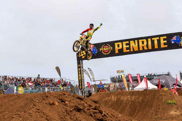 Matt Moss, Gavin Faith Complete Sweeps at Phillip Island