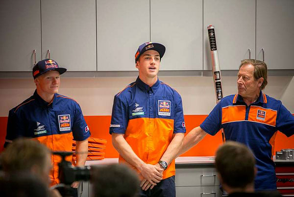 KTM Launches 2015 Supercross Teams