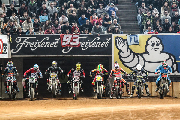 Marc Marquez gets the tight squeeze