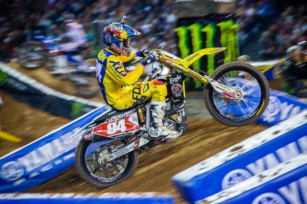 Supercross 2015 – 450 and 250 Highlights from Oakland