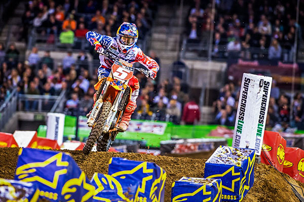 Ryan Dungey  retains points lead after Supercross Round Six