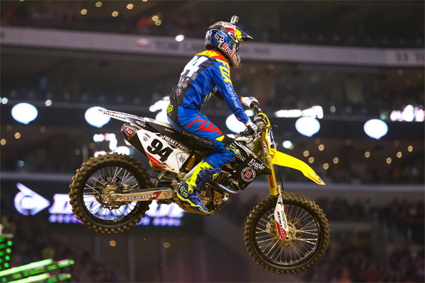 Arlington Supercross 2015 – Onboard action