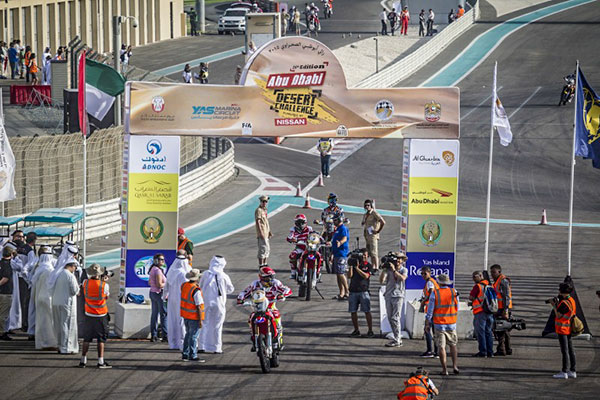 Team HRC begins the Rally in Abu Dhabi