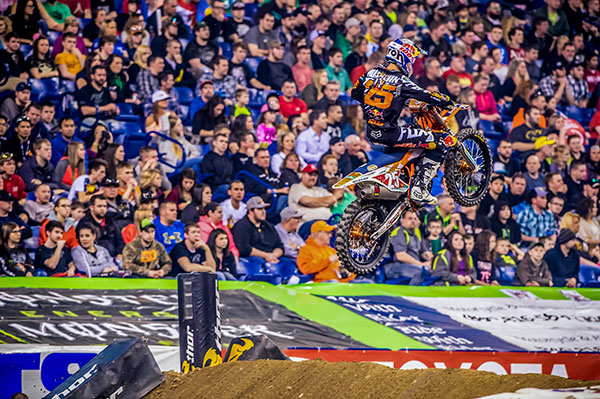 Another Supercross sweep for… in Indianapolis 2015