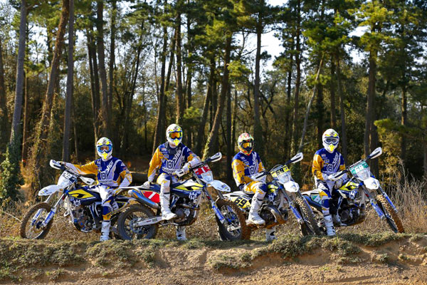 Husqvarna Motorcycles target success in 2015 EWC