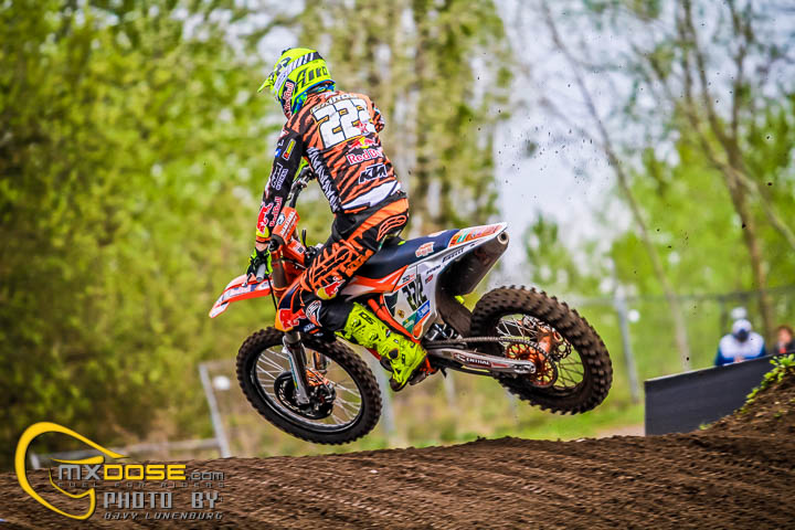 Watch MXGP of Europe 2015 – 26mn Behind the Gate