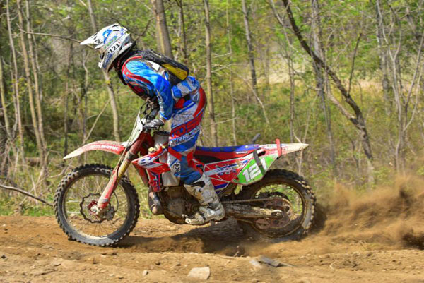 Beta Tackles Dusty Tomahawk GNCC