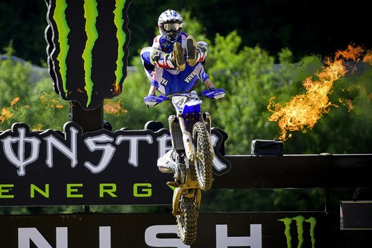 Romain Febvre wins his first GP win, Valentin Guillod shines