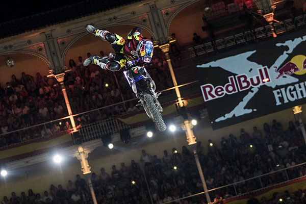 X-Fighters Madrid 2015 – Tom Pages Incredible 1st Place Run
