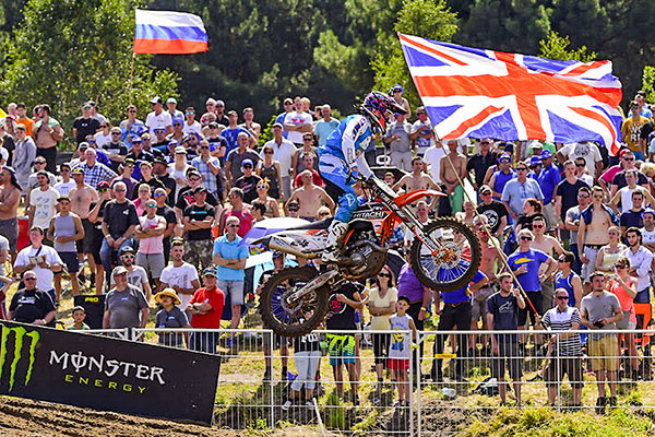 Simpson and Anstie dominate the dunes of Lommel