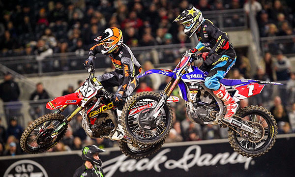 San Diego Supercross 2016 video from Dirt Shark