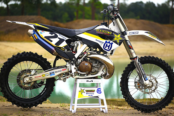 Jason Anderson 250 2 Stroke vs 450 4 Stroke – Video