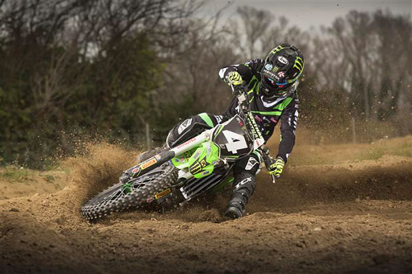 Kawasaki teams and riders in Qatar to start the MX season