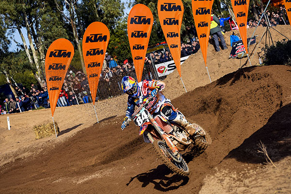 Jeffrey Herlings returns to racing in blistering form