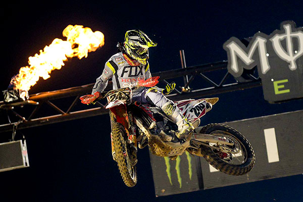 Tim Gajser and Jeffrey Herlings sweep Qatar MXGP