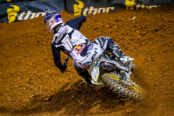 James Stewart loops out from Daytona SX – Video