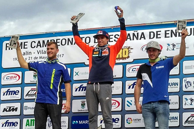 Lorenzo Santolino leader of Spanish enduro championship