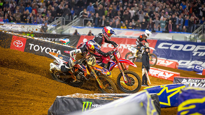 Webb Captures Impressive Come-From-Behind Victory at Arlington SX