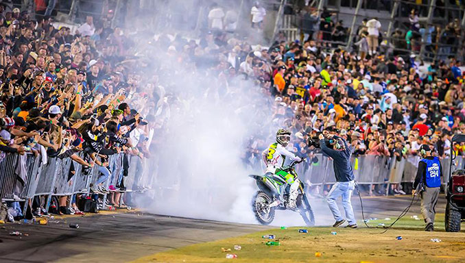 Eli Tomac claim win in Daytona