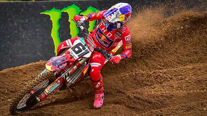 Prado and Geerts Dominate Qualifying at the MXGP of Latvia